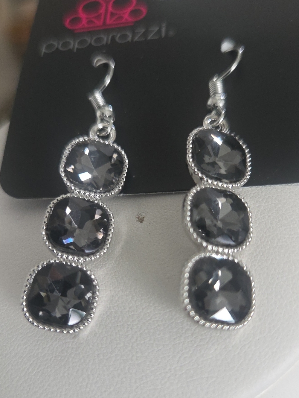 Paparazzi Toast To Timeless Silver Earrings NWT